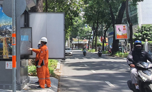 Ngành điện TP.HCM: Tăng cường kiểm tra, bảo đảm an toàn điện trong mùa mưa